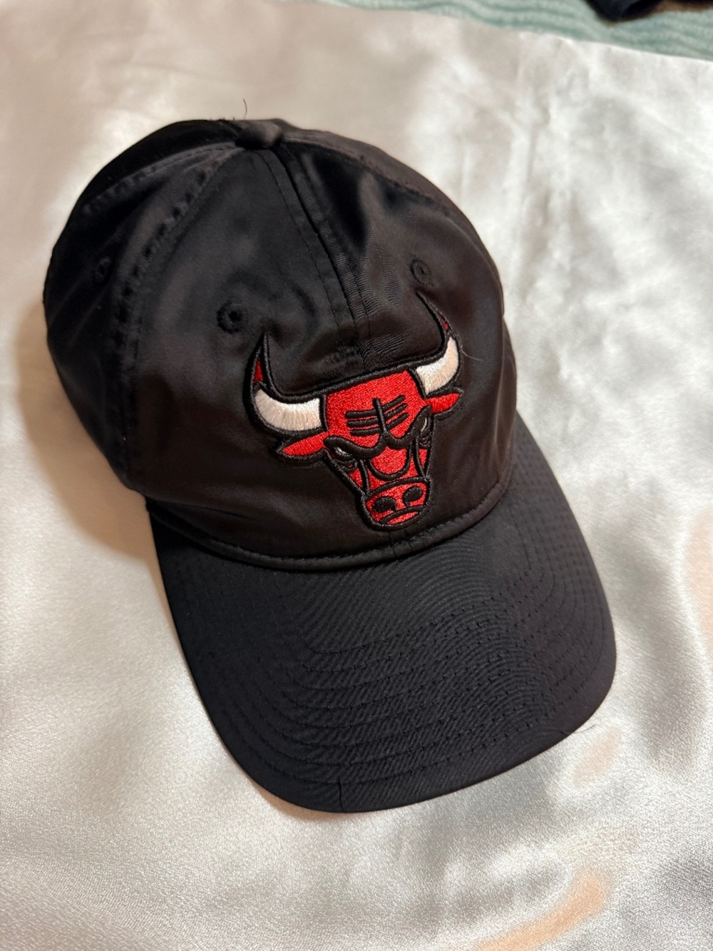 Chicago Bulls New Era NBA Black Satin Adjustable Cap Embroidered Logo